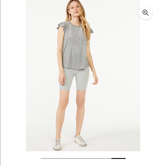5/ $30 Gray flutter sleeve tee - Picture 6 of 11